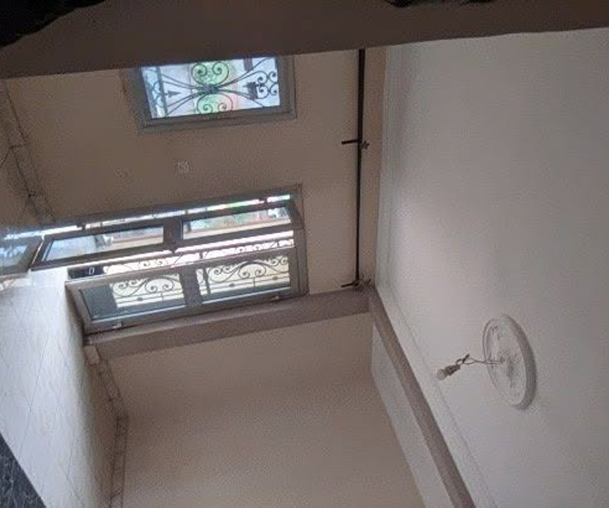 Studio haut standing à louer à Awae Escalier