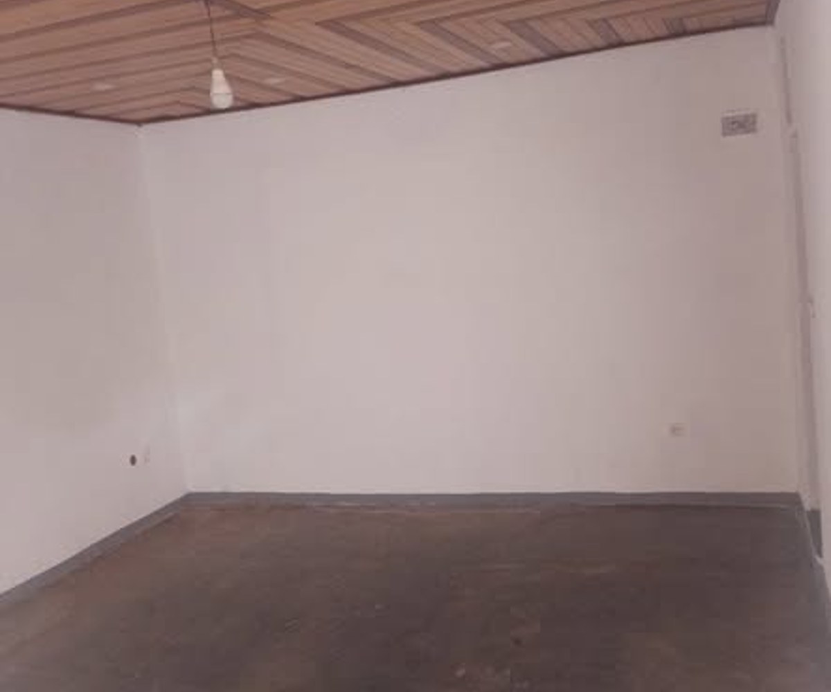 Vaste chambre moderne 3 pièces - Nkolfoulou