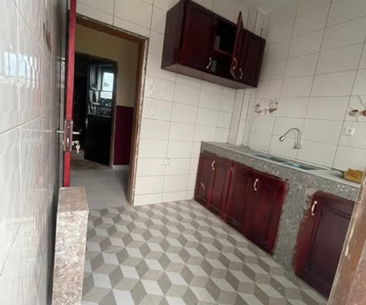 Studio moderne à louer – Yassa, Douala