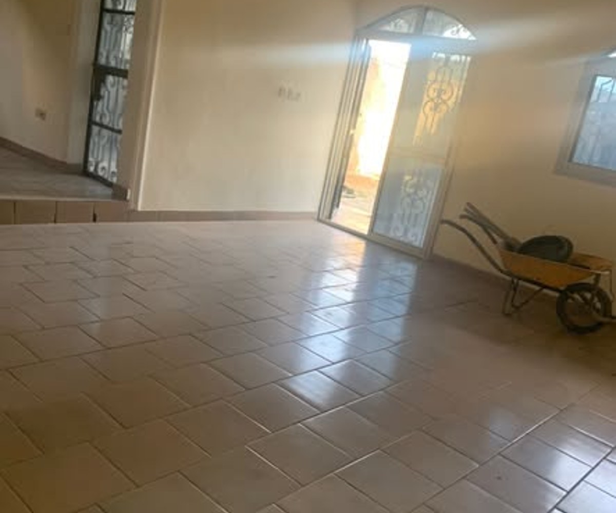 Appartement moderne 3 chambres à Ndogpassi, Douala