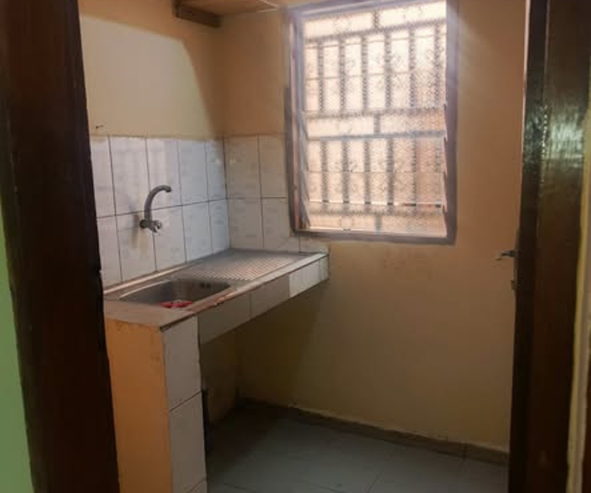 Studio moderne à louer à Emana (Tradex)