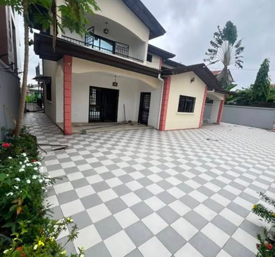 Duplex haut standing à Logpom Douala