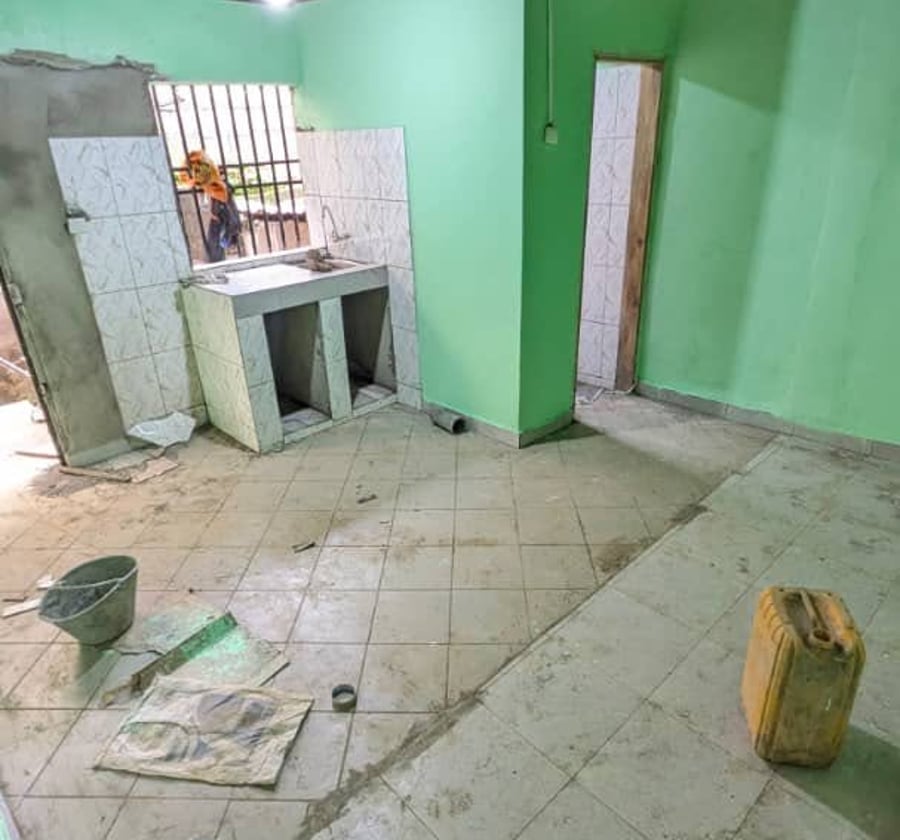 Chambre moderne à louer à Emana