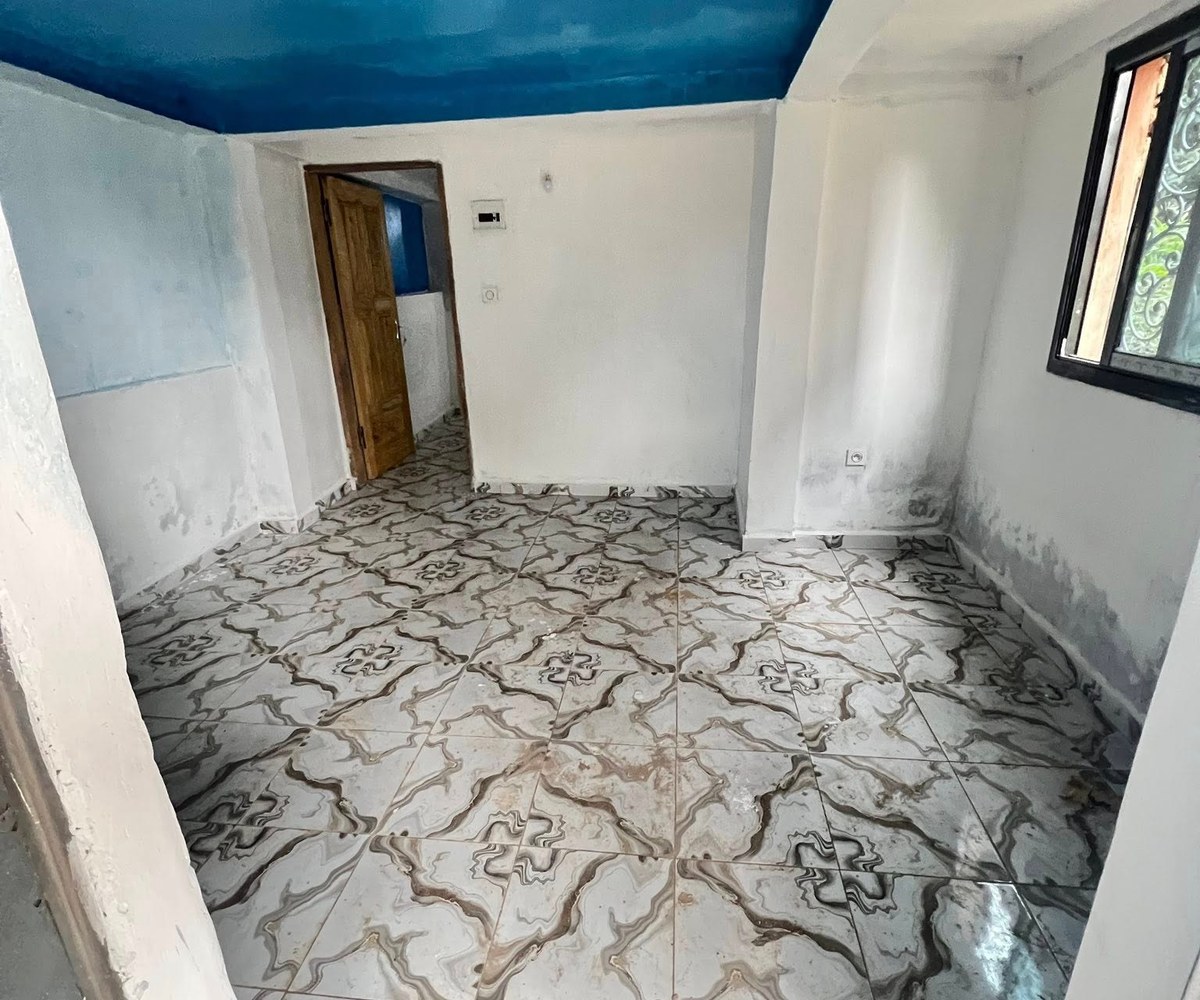 Studio moderne – Nsimeyong, Yaoundé