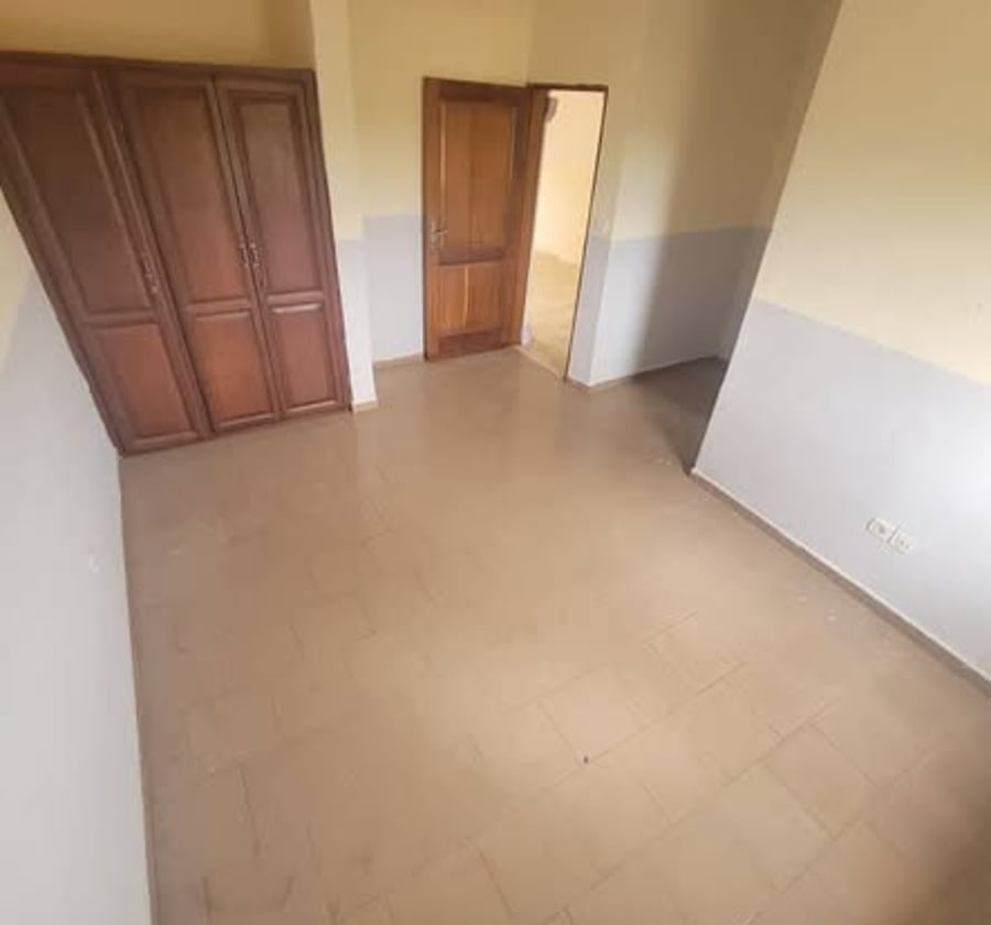 Vaste appartement à louer - Fougerol, Yaoundé