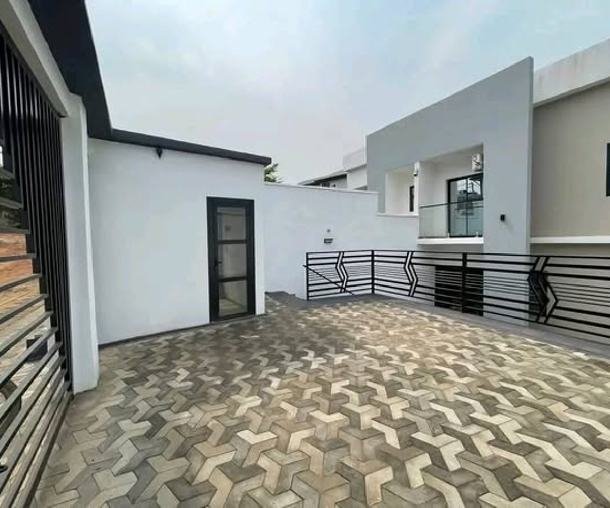 Magnifique Maison Duplex R+1 avec studio - Yassa Cité Chirac