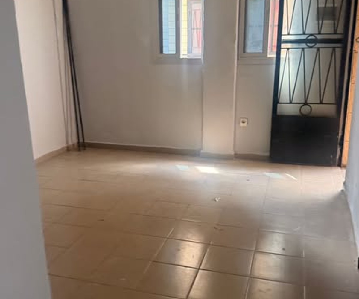 Chambre moderne à louer à Bépanda Cité