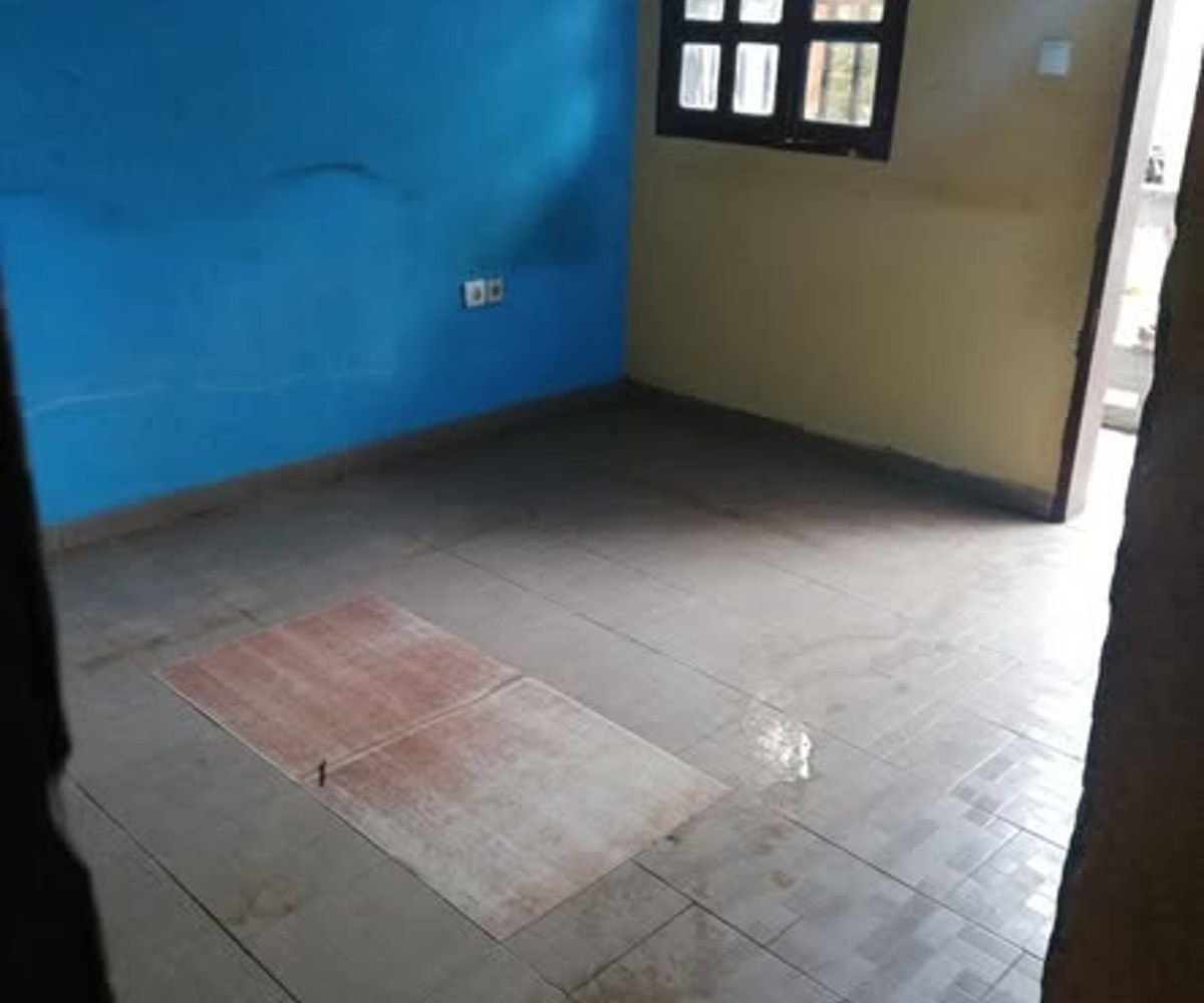 Studio moderne à louer à Odza