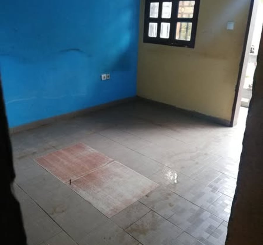 Studio moderne à louer à Odza