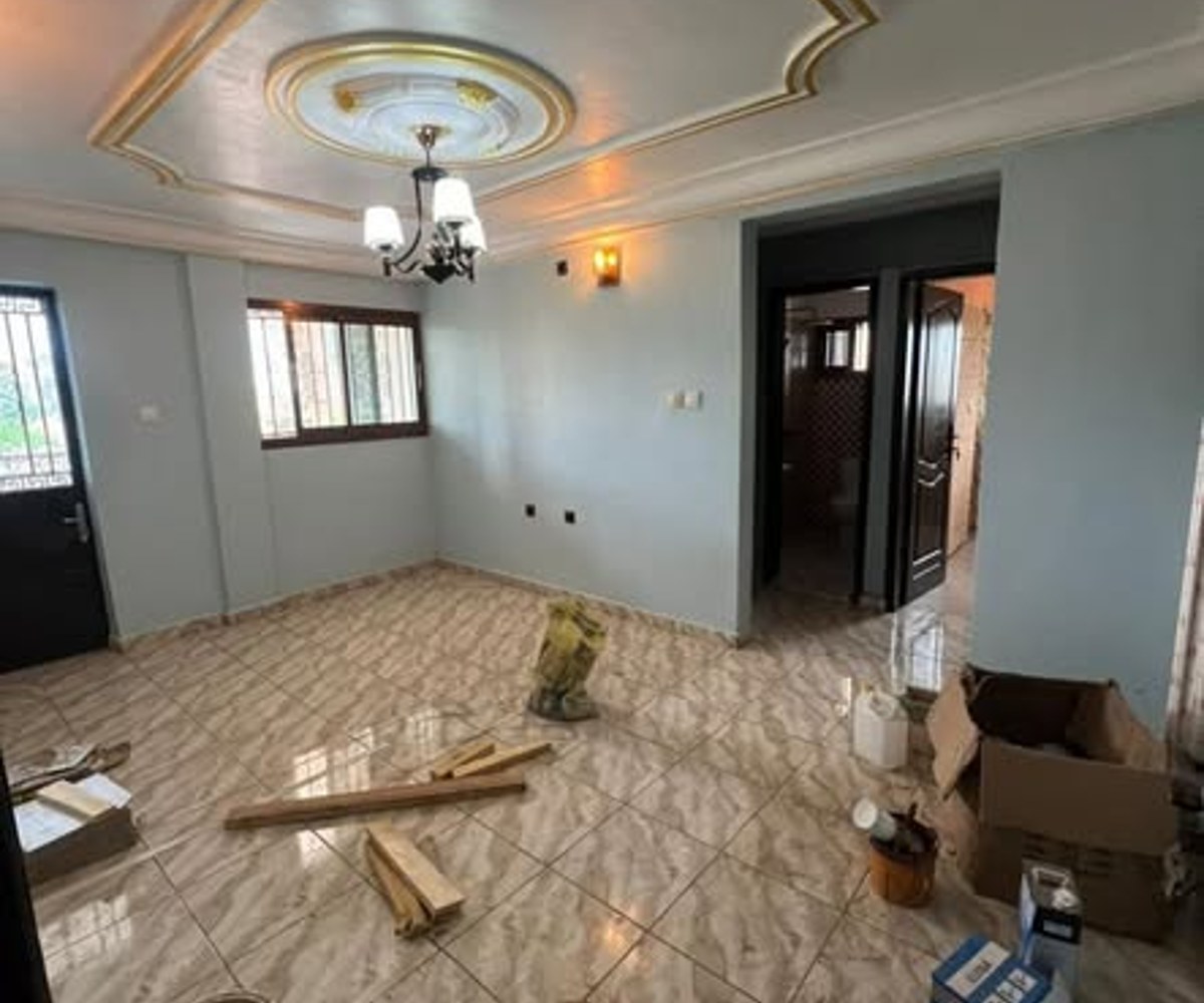 Studio moderne à louer à Simbock Eloumdem