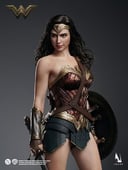 Wonder Woman - Batman V Superman Dawn of Justice Escala 1:6 por InArt