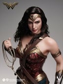 Wonder Woman - Batman V Superman Dawn of Justice Escala 1:6 por InArt