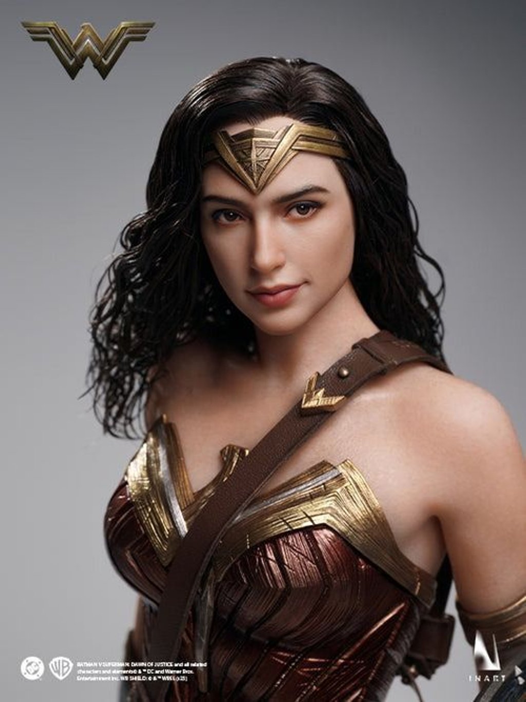 Wonder Woman - Batman V Superman Dawn of Justice Escala 1:6 por InArt