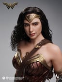 Wonder Woman - Batman V Superman Dawn of Justice Escala 1:6 por InArt