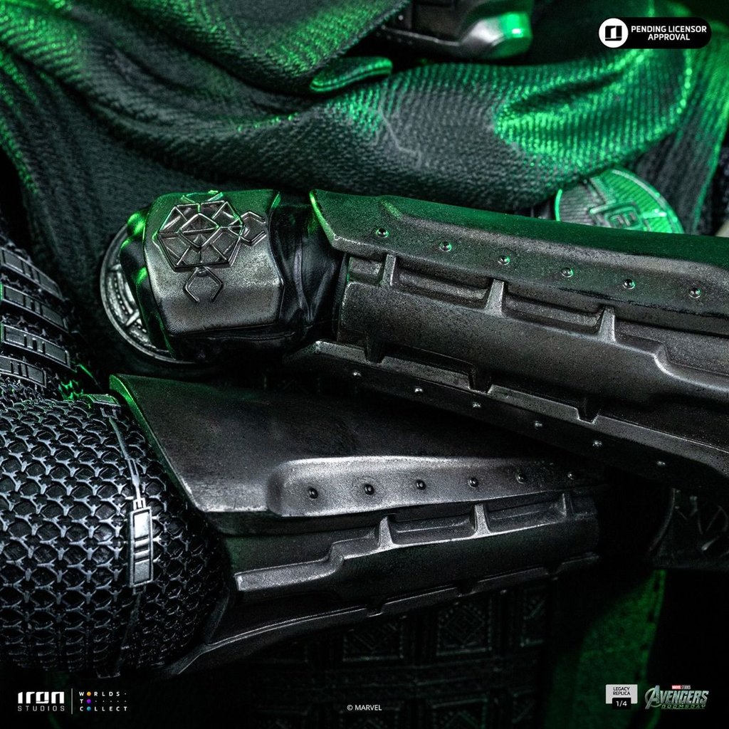Doctor Doom - Avengers: Doomsday Escala 1:4 por Iron Studios