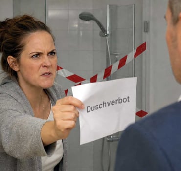 Mieterin hat Duschverbot und ist wütend