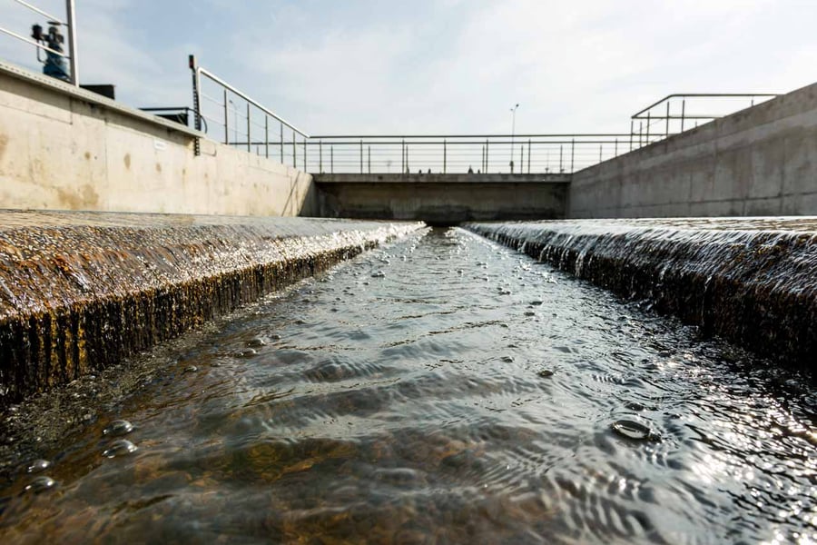Klärbecken eines Wasserwerks