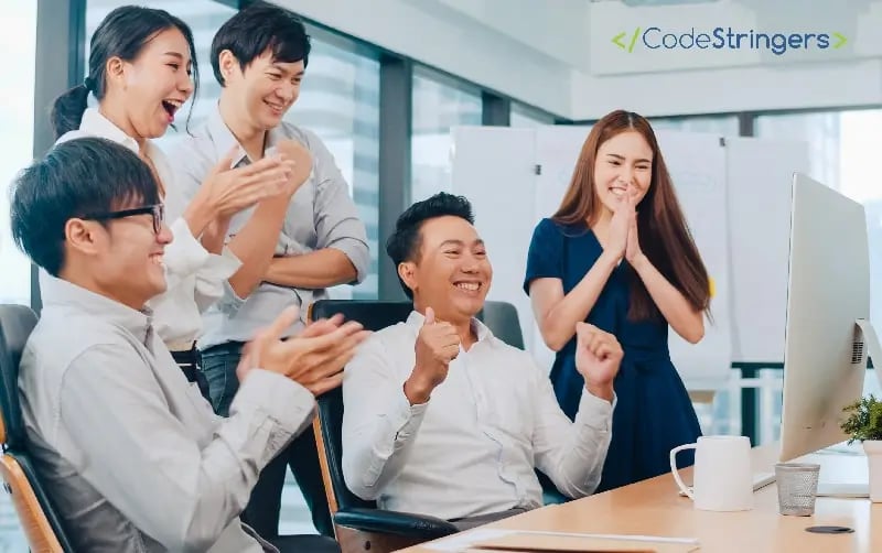 How to Be a Good Manager [Data + Expert Tips]