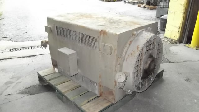 8f7358f7-9b27-4303-e3b2-c47f2c92ee00