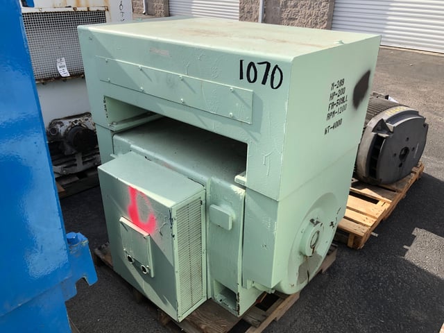 ad8907fe-216e-43e9-1059-d19343e05000