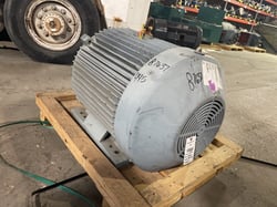 d7aac371-94cd-489d-b101-00631079dc00