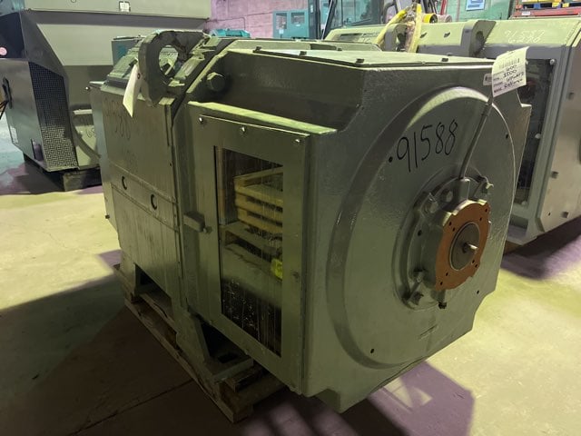 e4b040f7-ef17-4cab-c001-8738445aba00