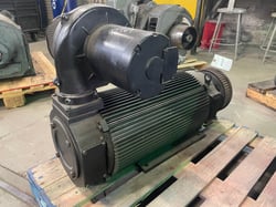 f5277325-412d-4280-7fa6-bf565c577300