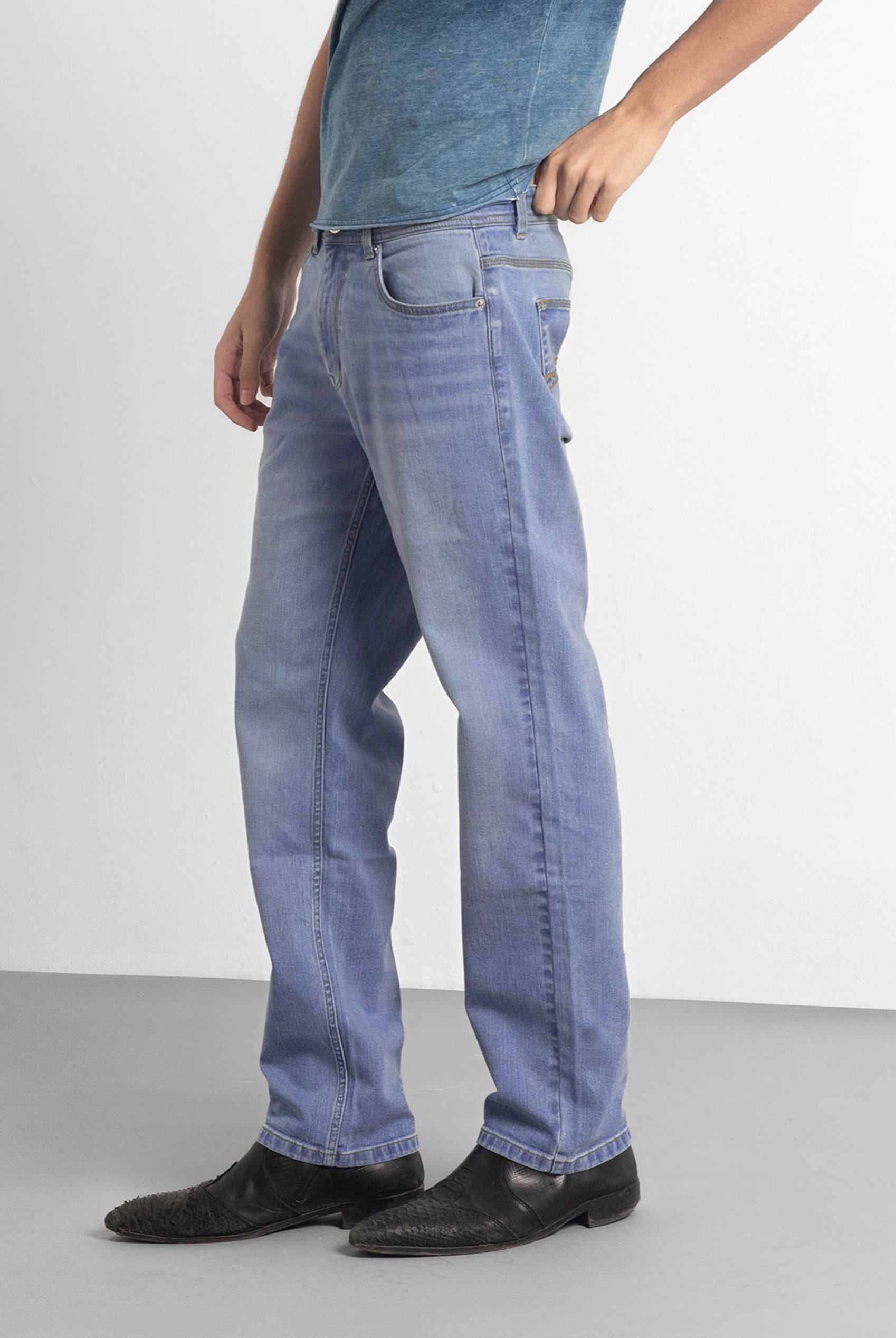 Mens Loose Fit Blue Jeans
