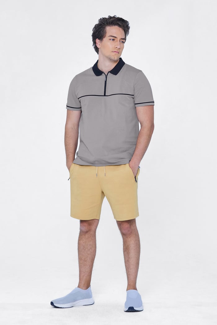 Contrast Collar Zip-Up Polo Shirt