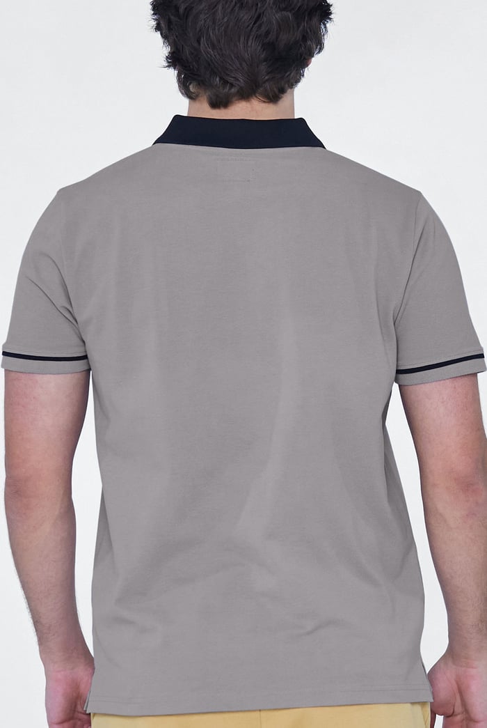 Contrast Collar Zip-Up Polo Shirt