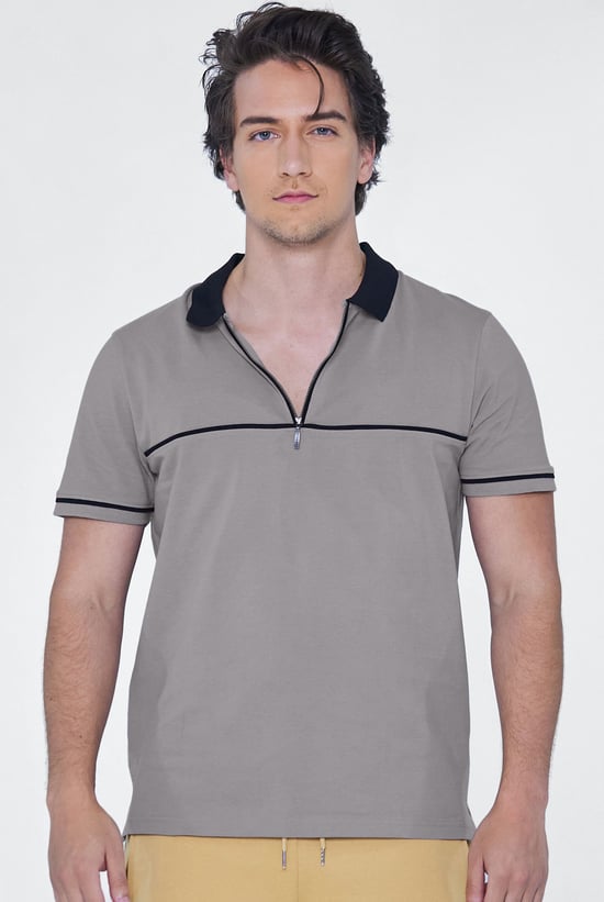 Contrast Collar Zip-Up Polo Shirt