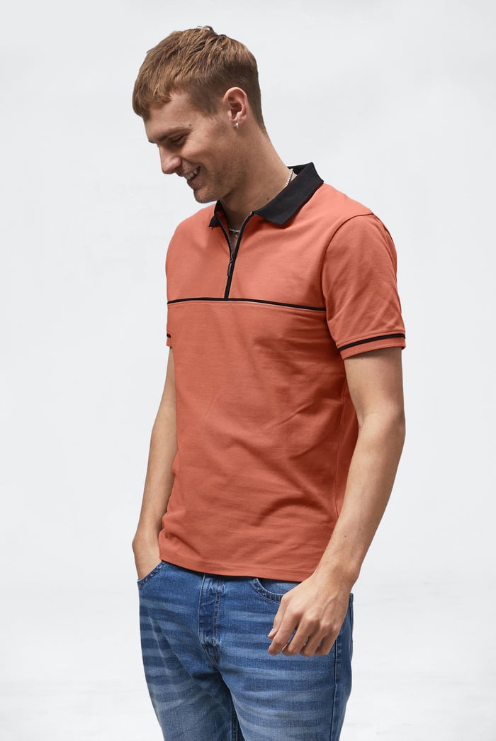 Contrast Collar Zip-Up Polo Shirt