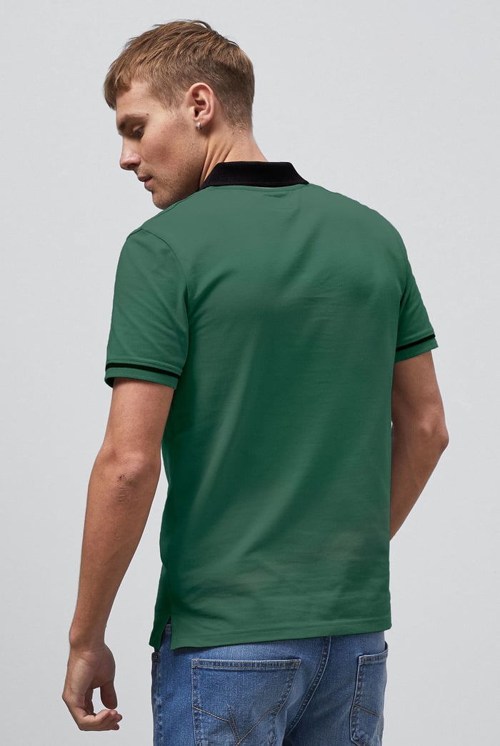 Contrast Collar Zip-Up Polo Shirt