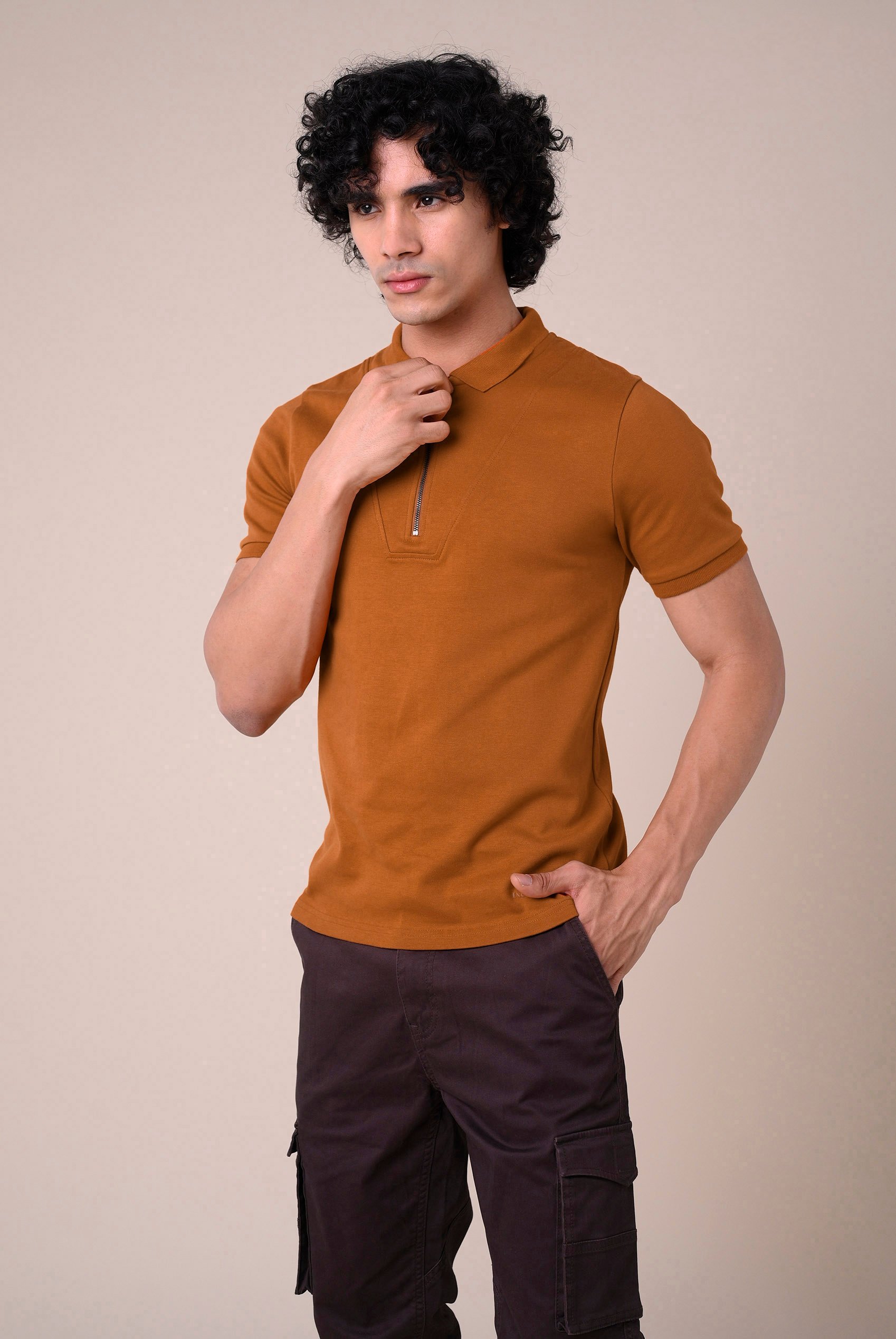 Ribbed Zip Neck Short Sleeve Polo