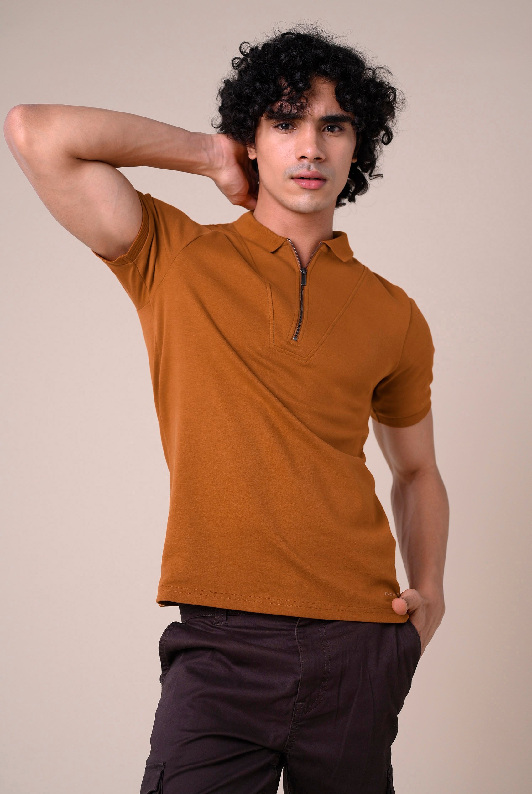 Ribbed Zip Neck Short Sleeve Polo