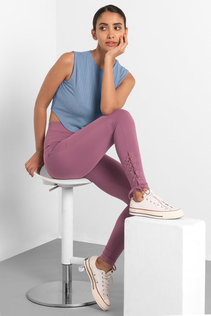 Sleeveless Curve Hem Workout Top