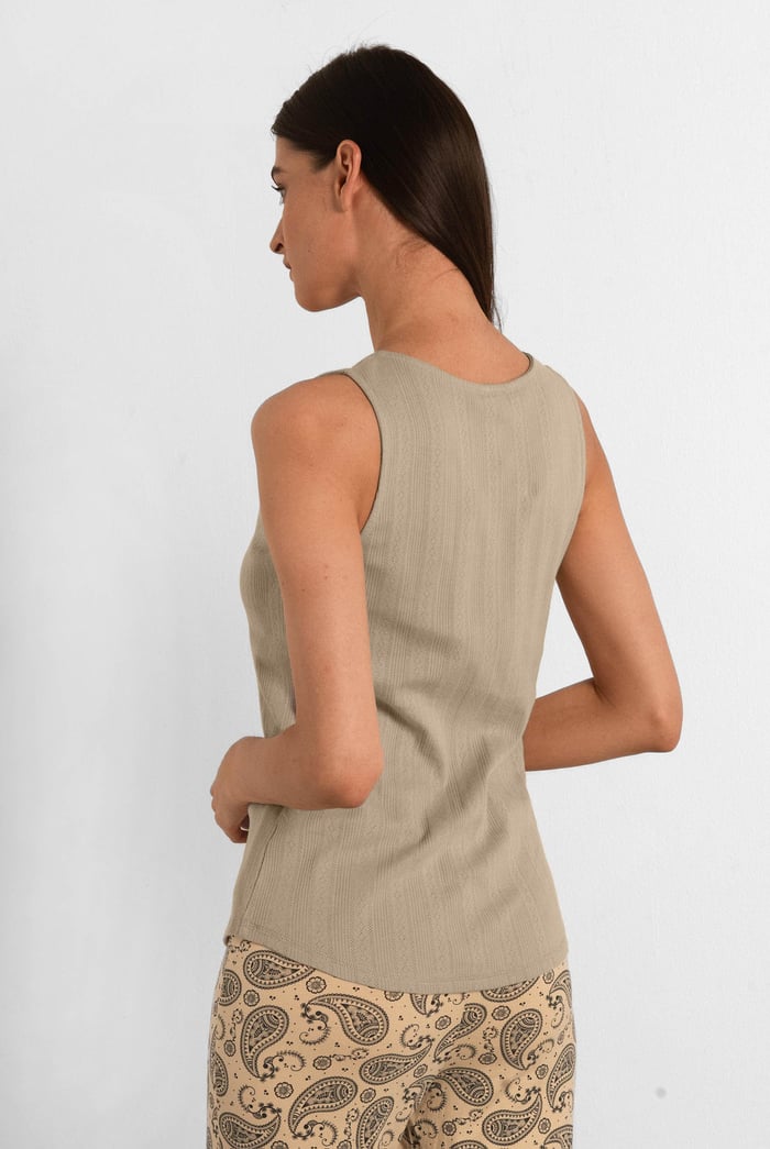 Textured Sleeveless V-neck Tank Top