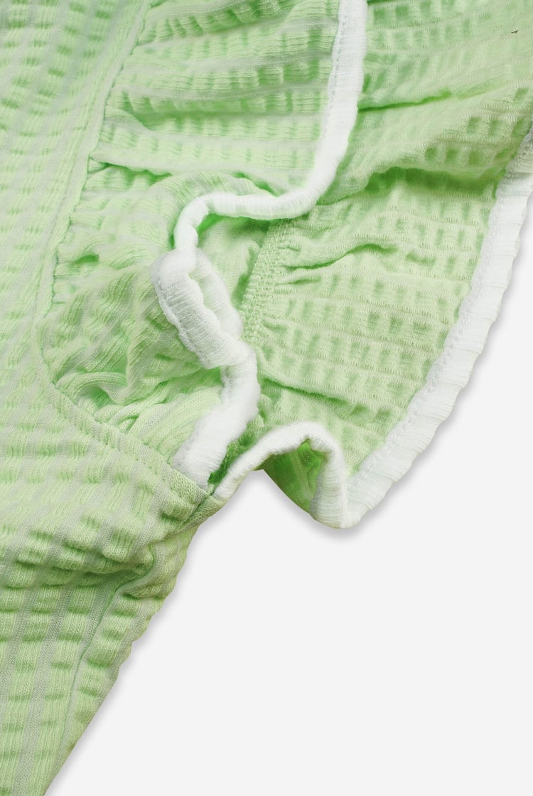 Womens Contrast Trimmed Flutter Sleeve Blouse