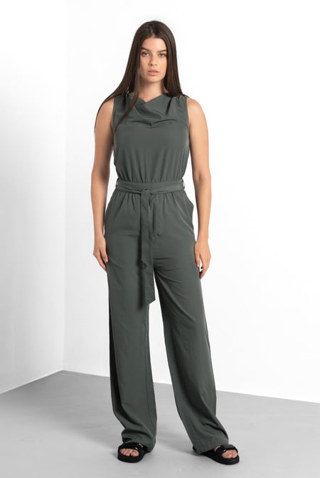 Women Green’s Sleeveless Blended Fabric Jumpsuit