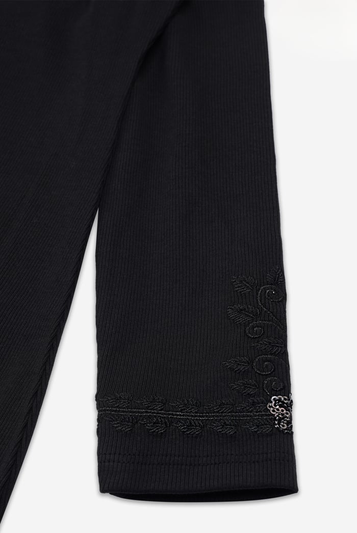 Off Shoulder Embroidery Decor Midi Dress