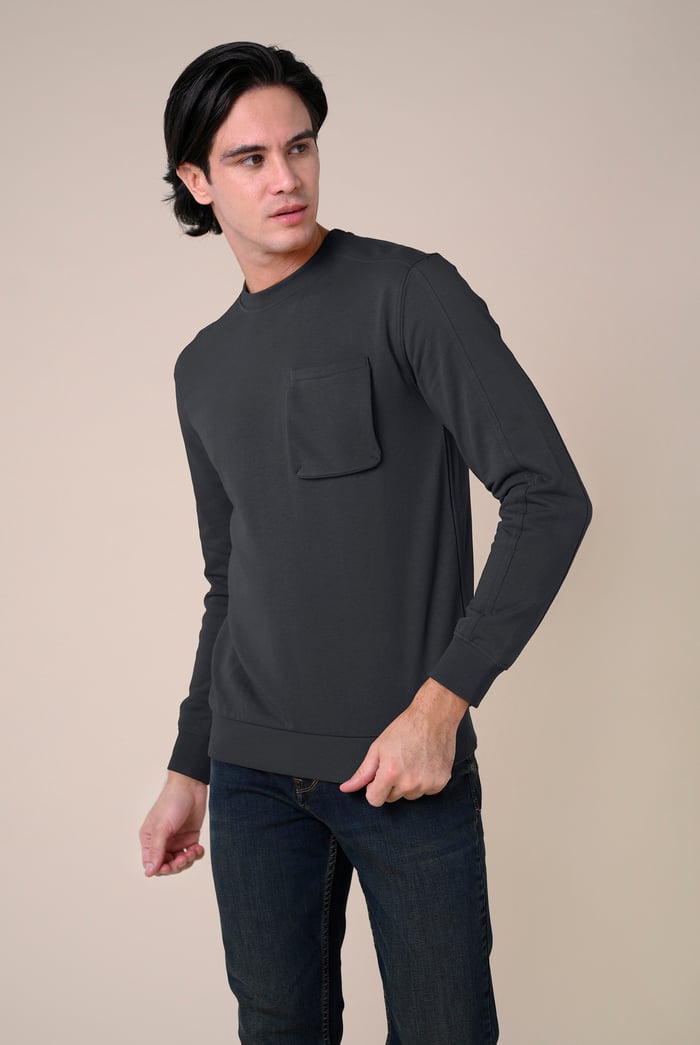 Long Sleeve Front Pocket SweatShirt