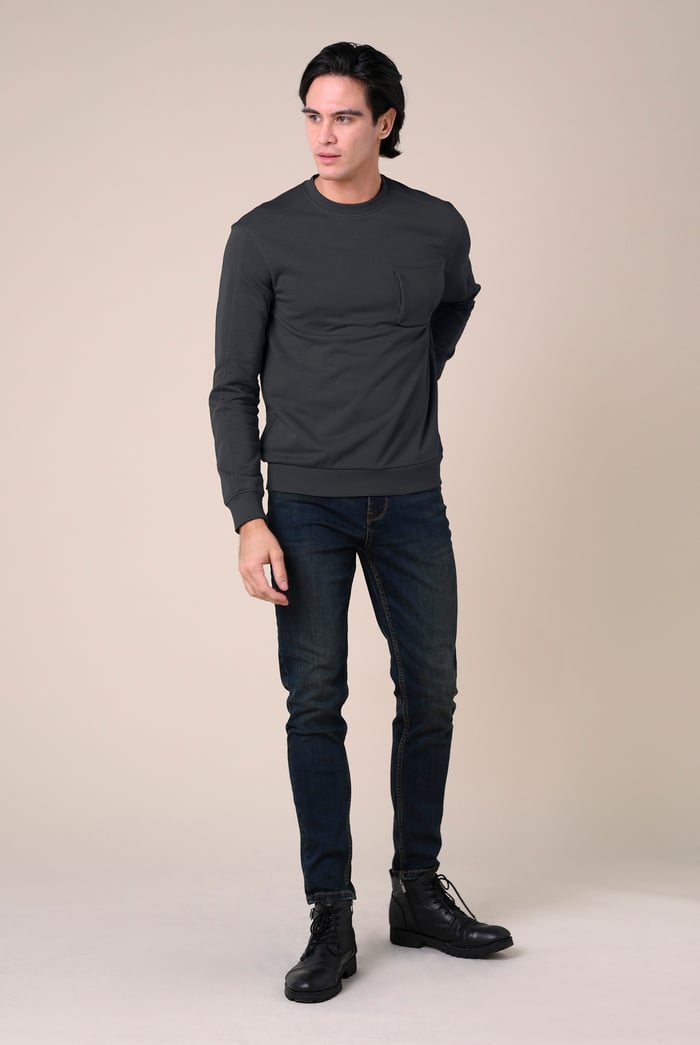 Long Sleeve Front Pocket SweatShirt