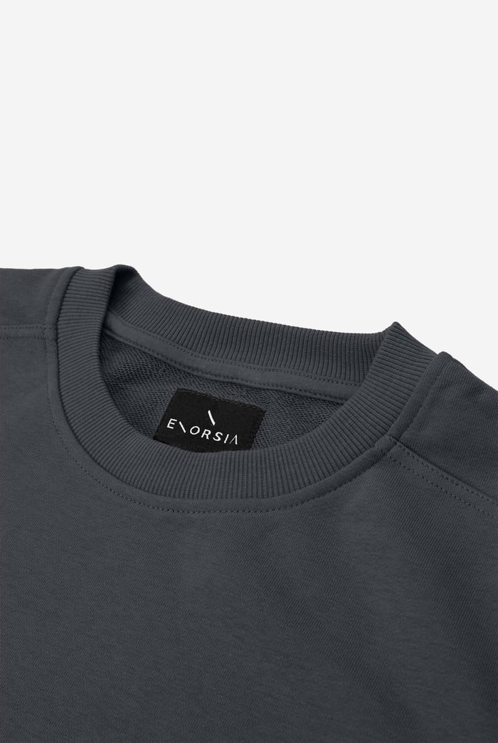 Long Sleeve Front Pocket SweatShirt