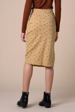 Side Button Split Ribbed Skirt