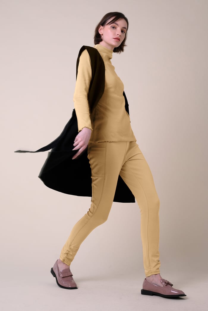 Rise And Shine Sculpting Pockets Leggings