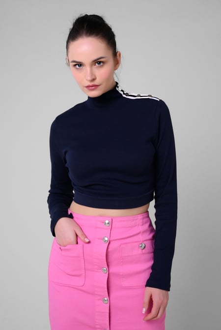 Women White Turtleneck Crop Tops