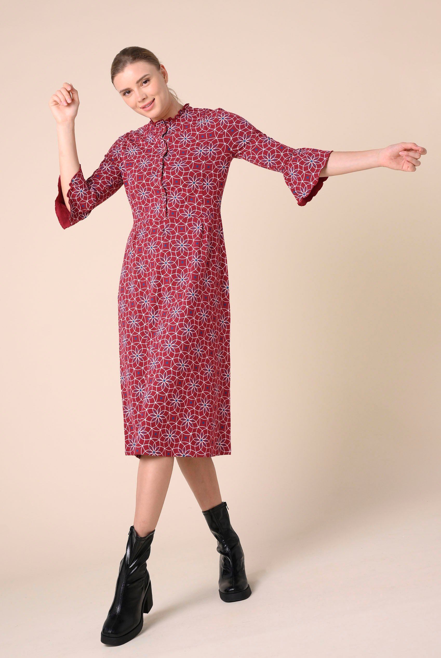 Ditsy Floral Flounce Sleeve Midi Dress