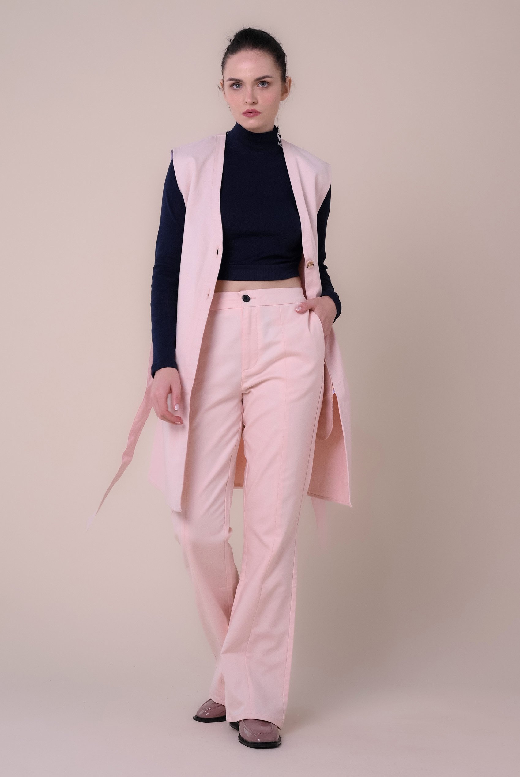 Womens Sleeveless Belted Coat
