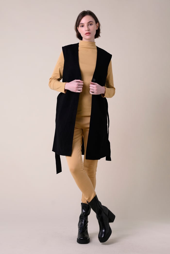 Womens Sleeveless Belted Coat
