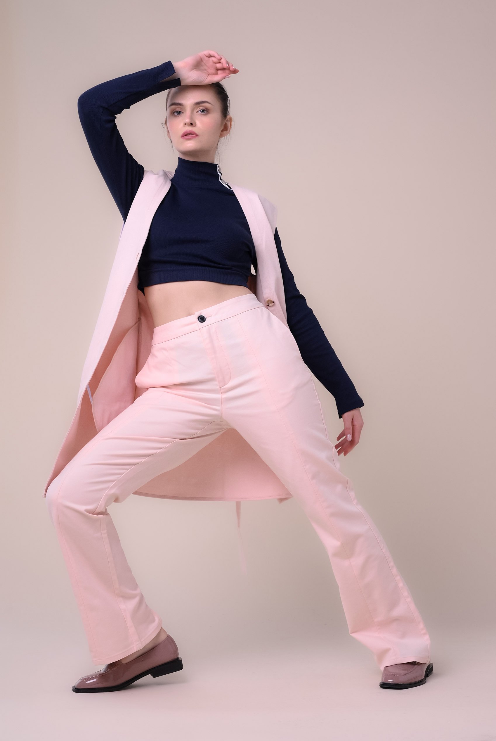 Womens Sleeveless Belted Coat